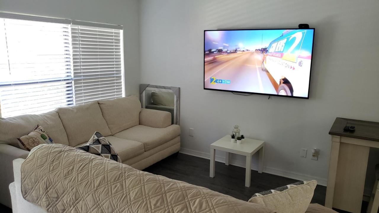 Discover Luxury Condo Steps Away From Celebration Pointe And I-75! Gainesville Buitenkant foto